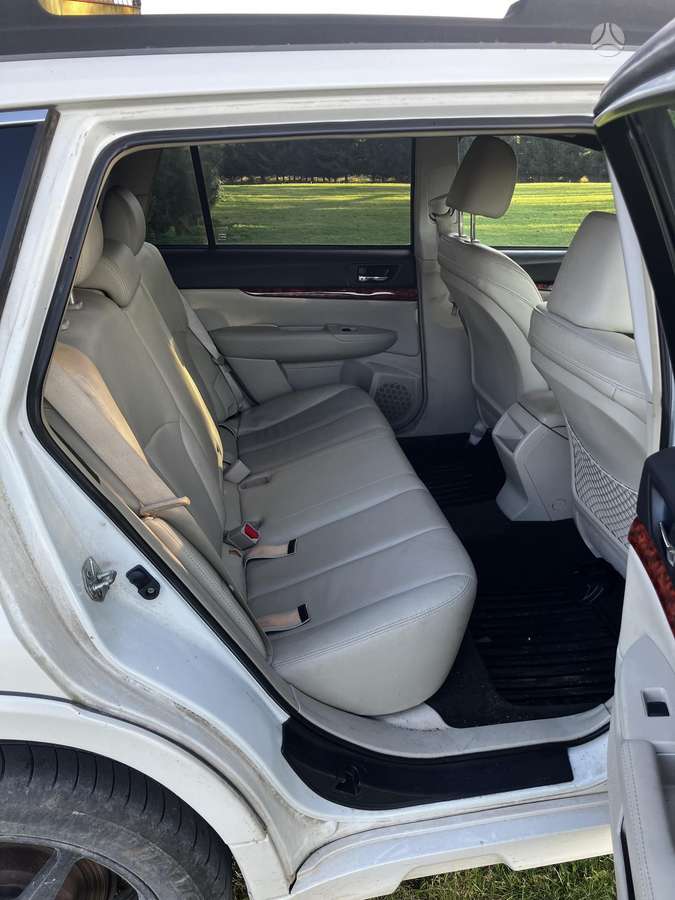 Subaru Outback 2012 — photo 5