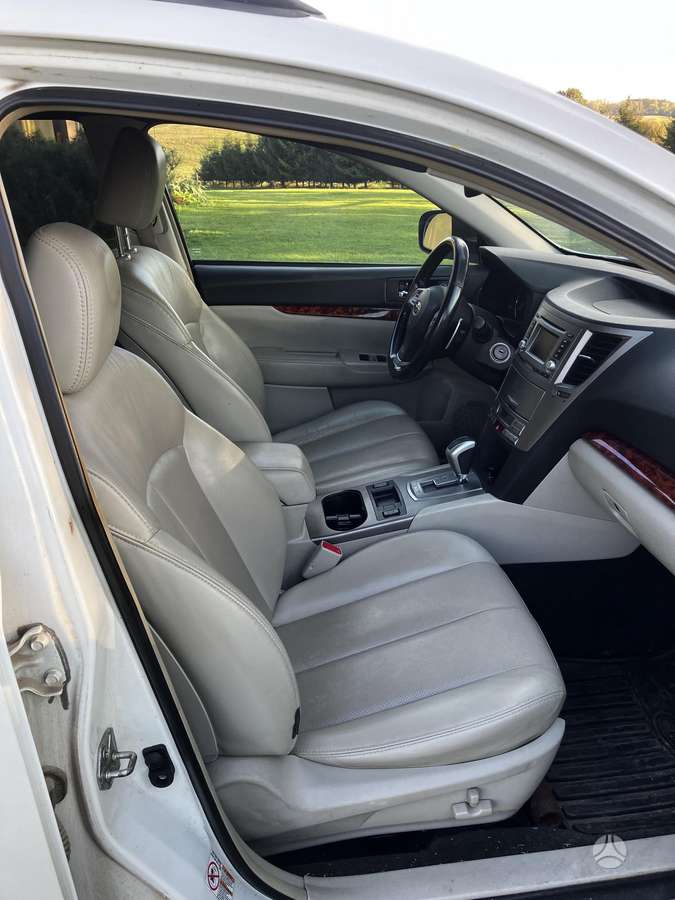 Subaru Outback 2012 — photo 6