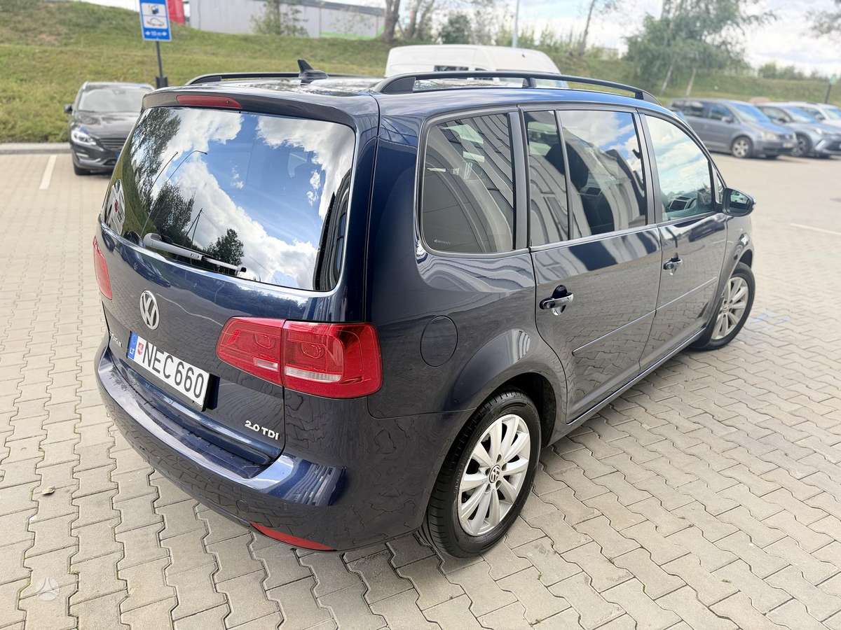 Volkswagen Touran 2011 — photo 5