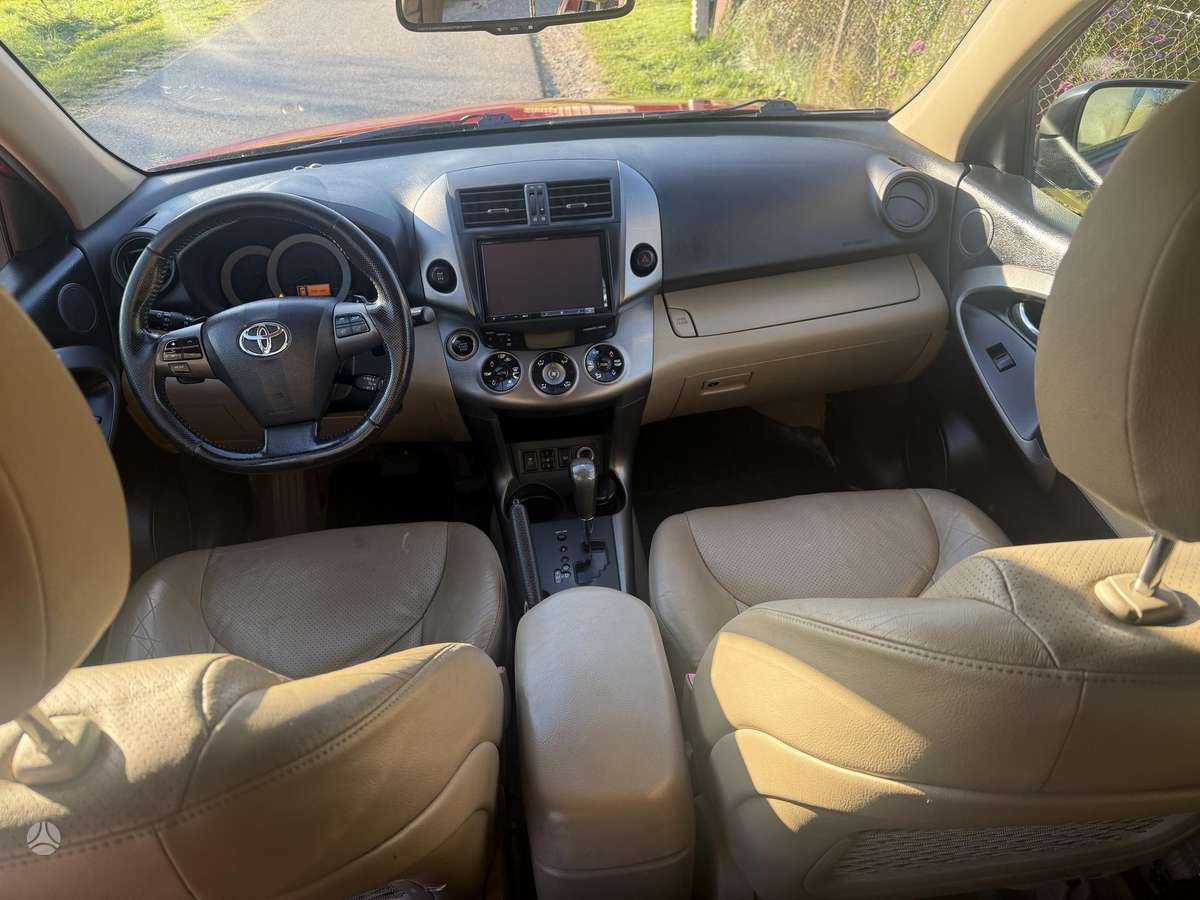 Toyota RAV4 2009 — photo 10
