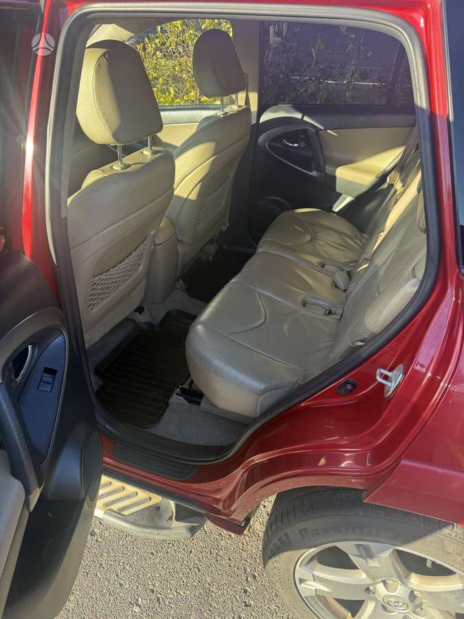 Toyota RAV4 2009 — photo 12