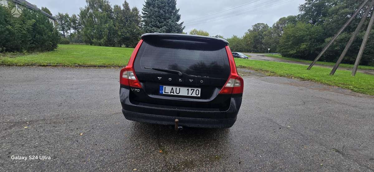 Volvo V70 2008 — engine 2401 cm³, 185 HP (136kW)