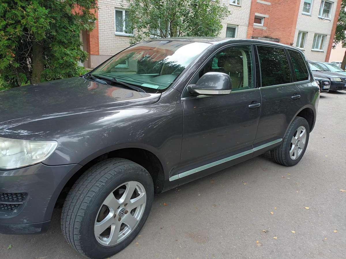 Volkswagen Touareg 2007 — салон