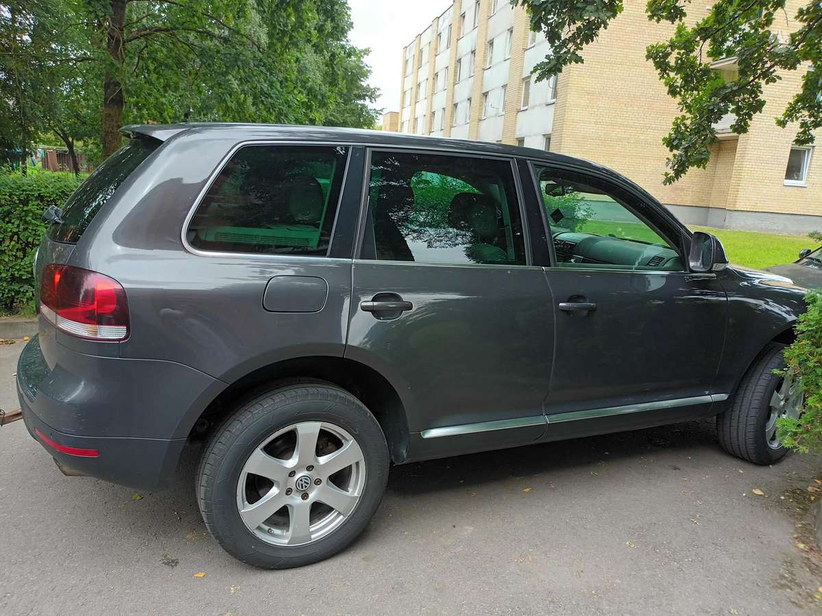 Volkswagen Touareg 2007 — двигун 2461 cm³, 174 HP (128kW)