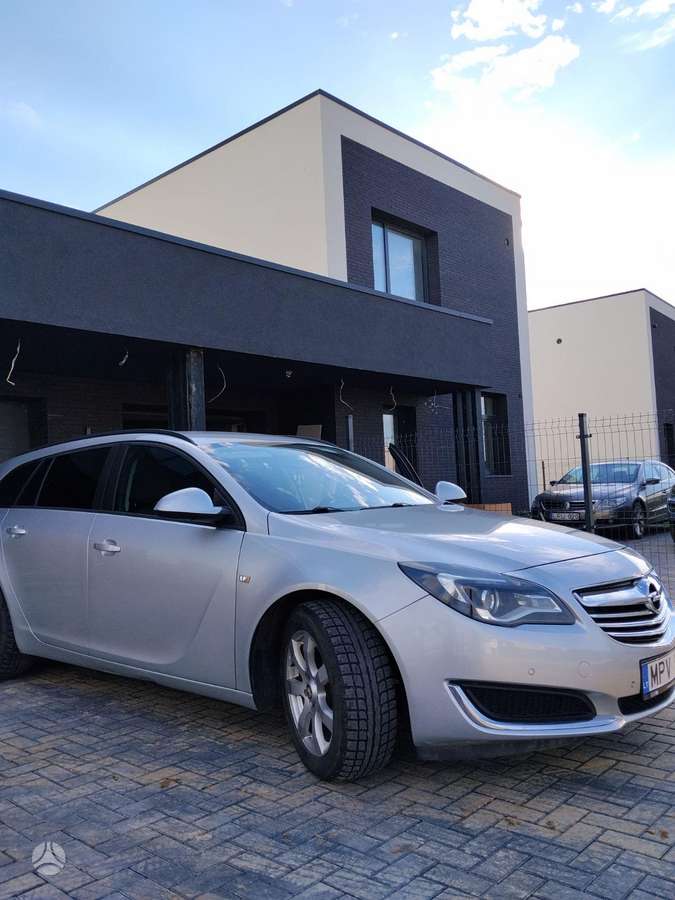 Opel Insignia 2014 — салон