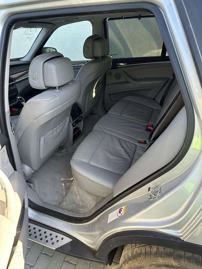 BMW X5 2008 — photo 14
