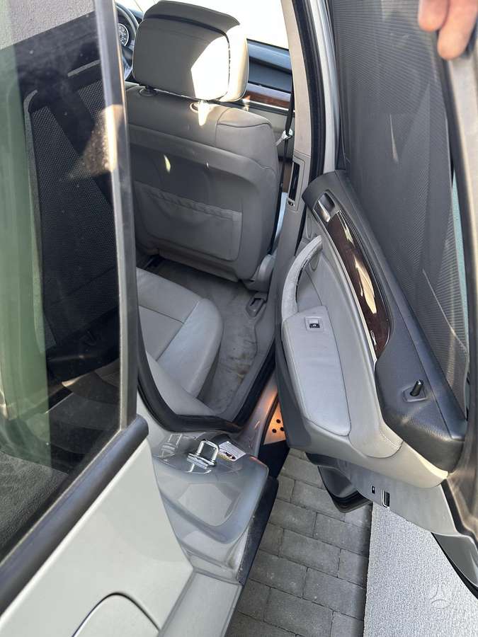 BMW X5 2008 — photo 15