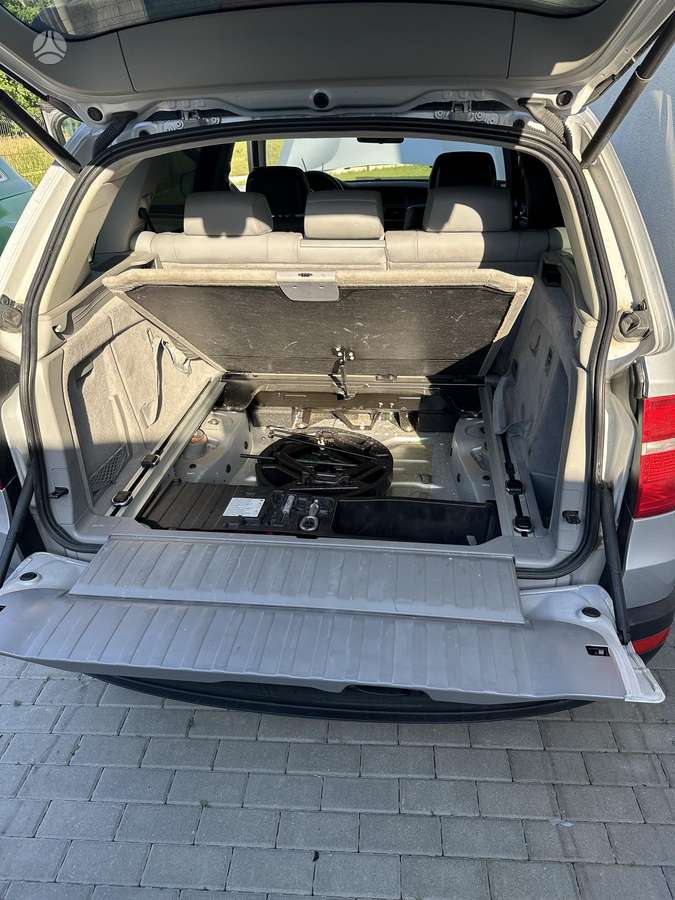 BMW X5 2008 — photo 9