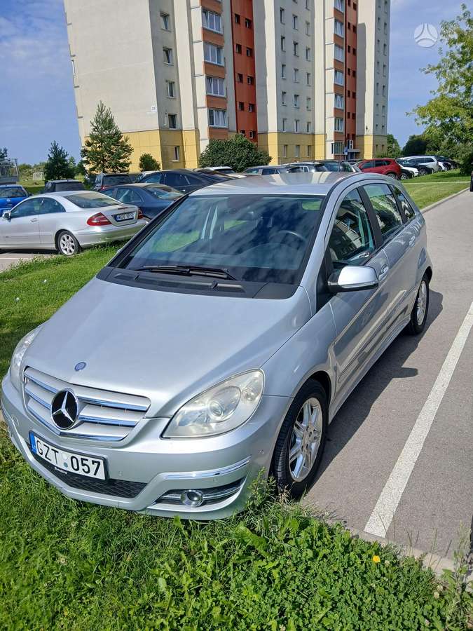 Mercedes-Benz B180, 2010