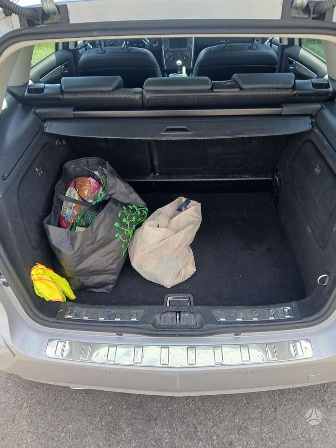 Mercedes-Benz B180 2010 — photo 8