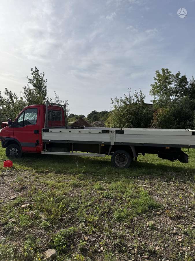 Iveco Daily 2010 — вигляд ззаду