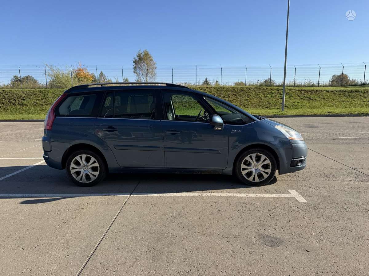 Citroen Grand 2010 — photo 8