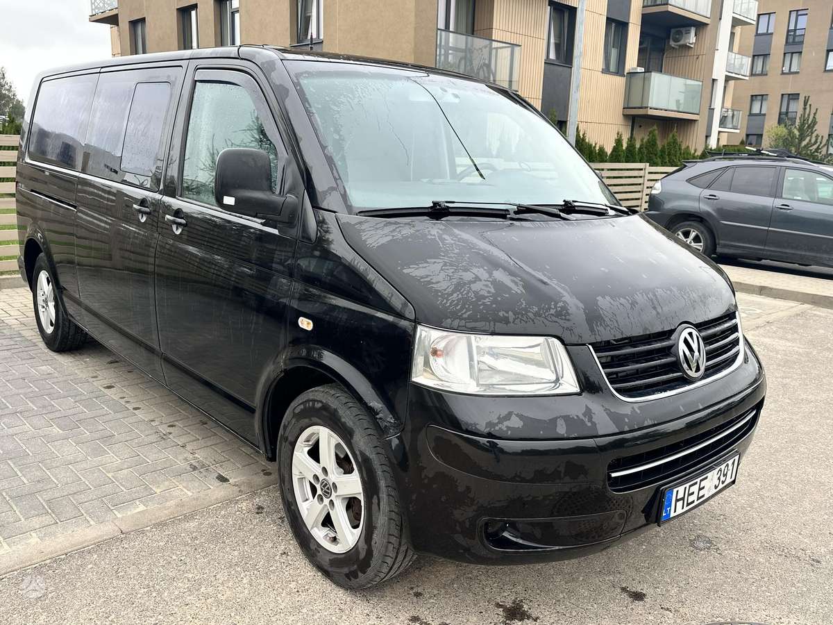 Volkswagen Transporter 2004 — вигляд ззаду