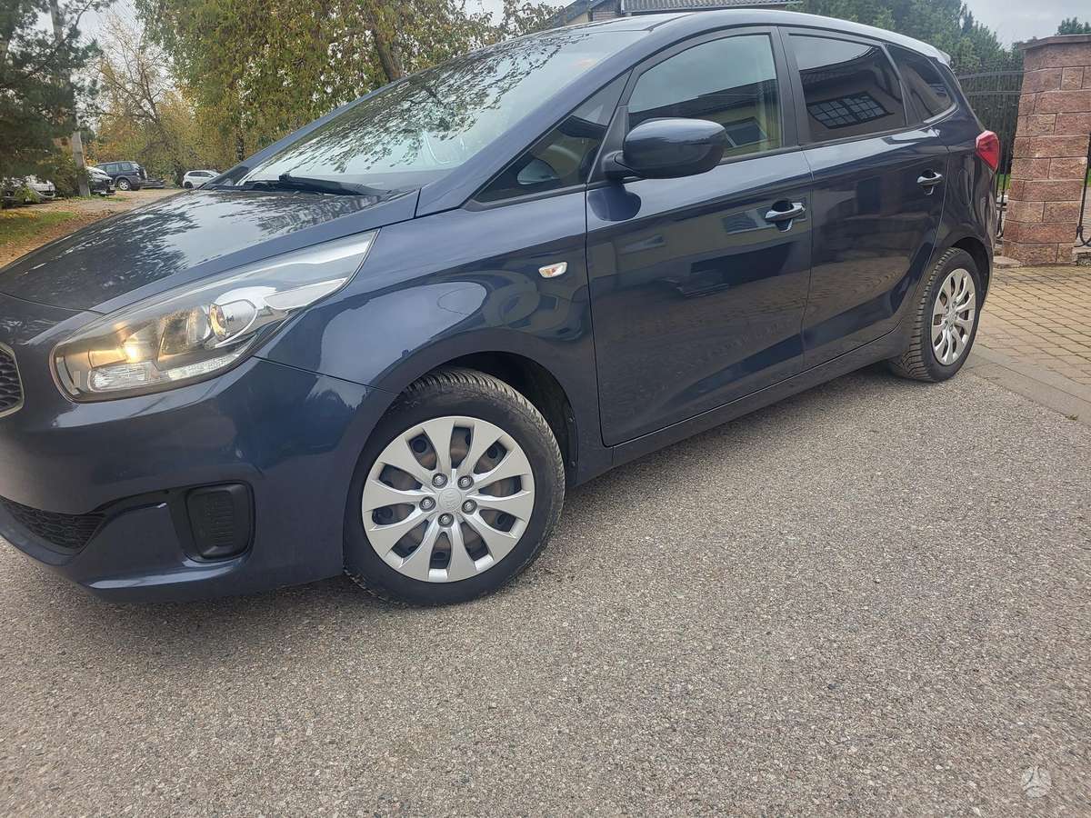 Kia Carens 2015 — двигун 1591 cm³, 135 HP (99kW)