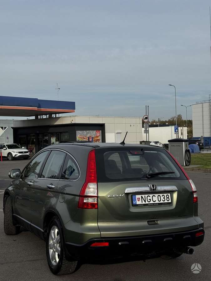 Honda CR-V 2007 — двигун 1998 cm³, 150 HP (110kW)