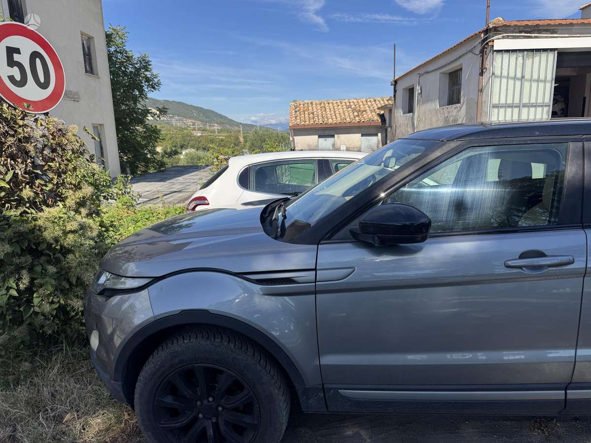 Land Rover 2014 — interior