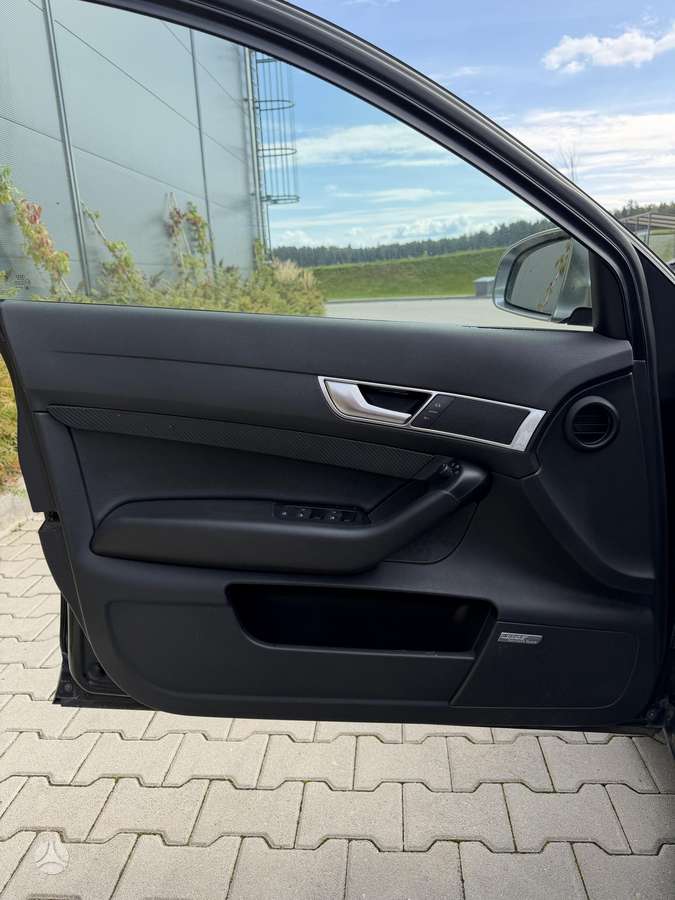 Audi A6 2005 — photo 10
