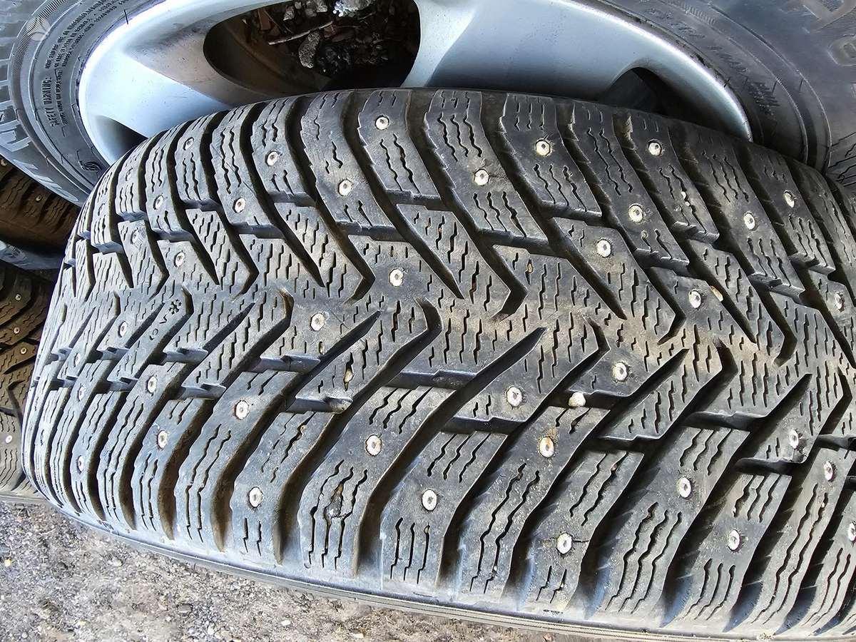 Mercedes-Benz E320 2006 — photo 20