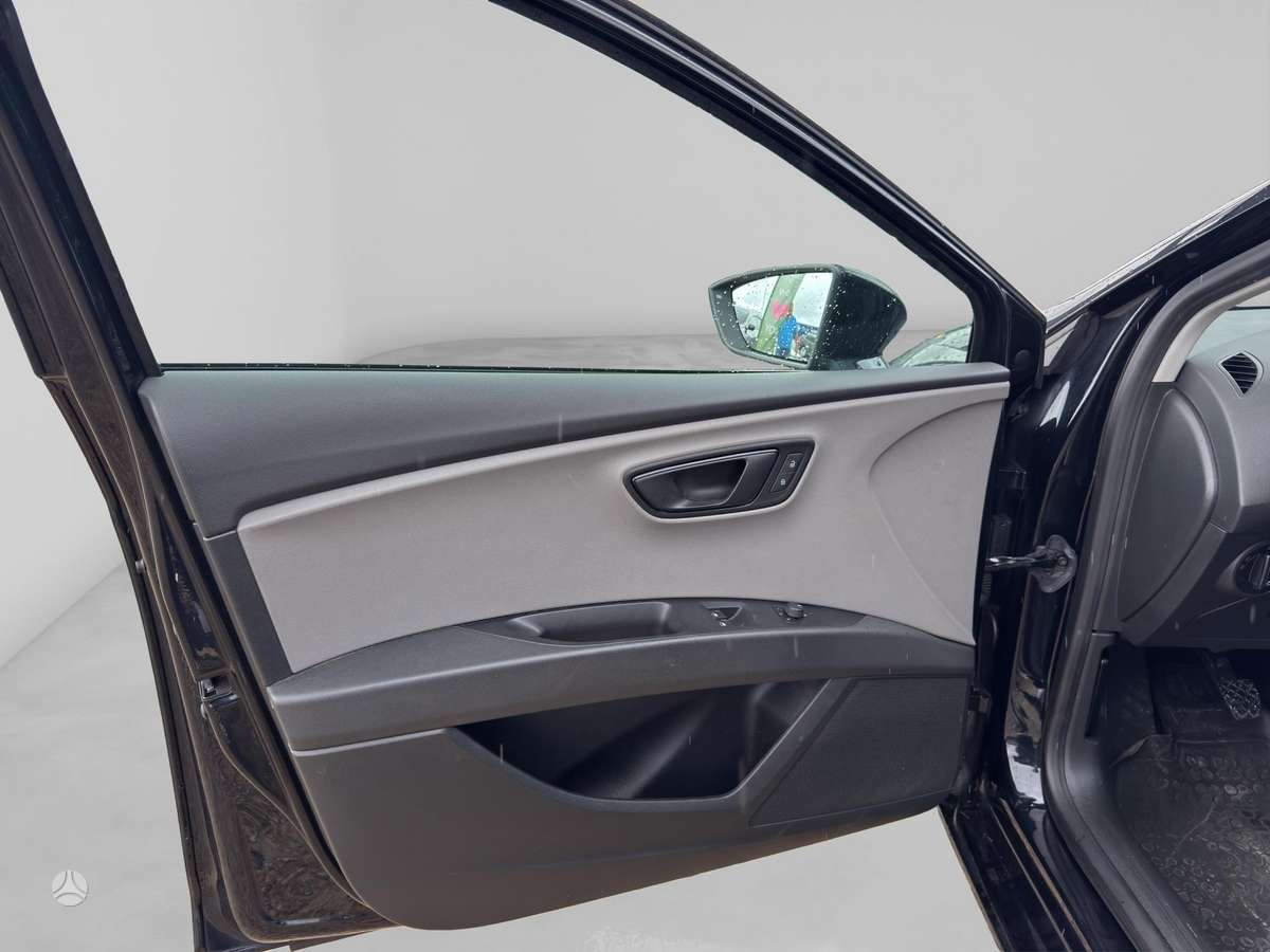 Seat Leon 2014 — photo 10
