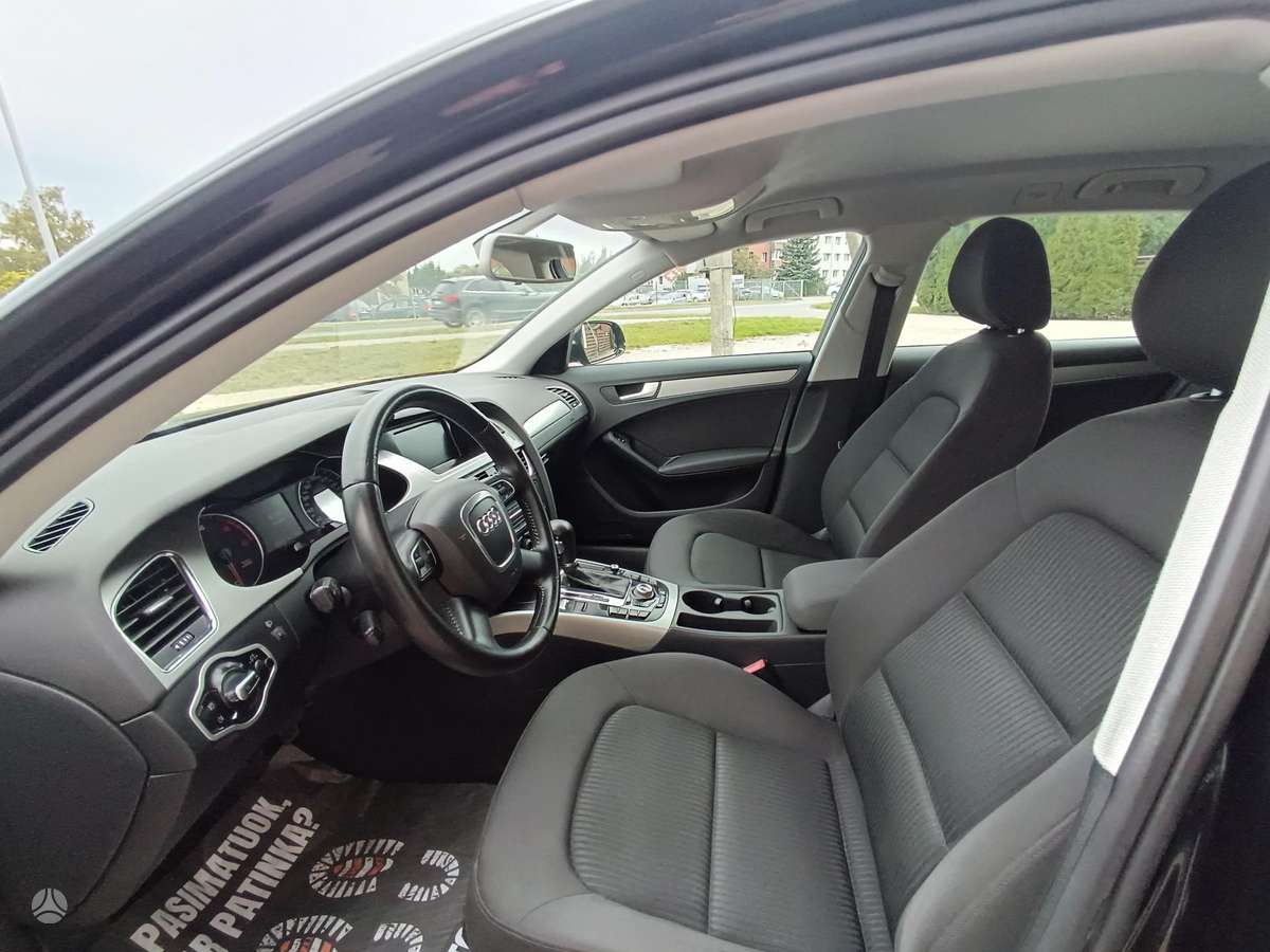 Audi A4 2009 — photo 10