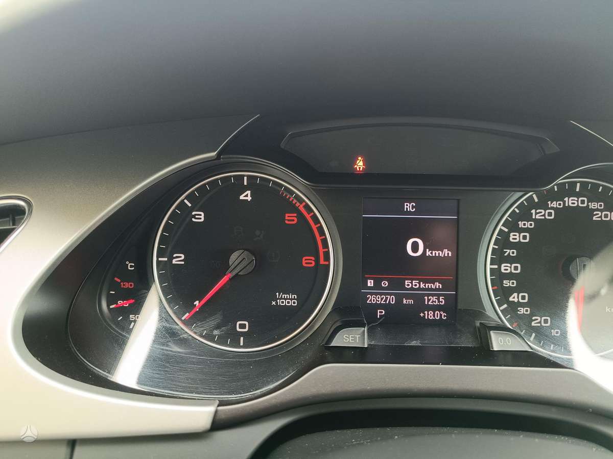 Audi A4 2009 — photo 14
