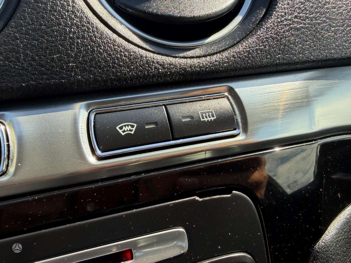 Ford Galaxy 2014 — фото 19