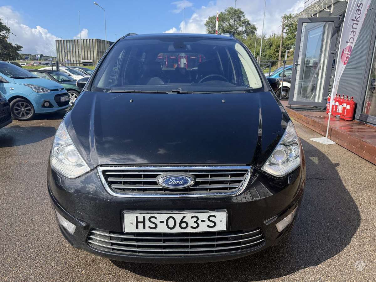 Ford Galaxy 2014 — вигляд ззаду