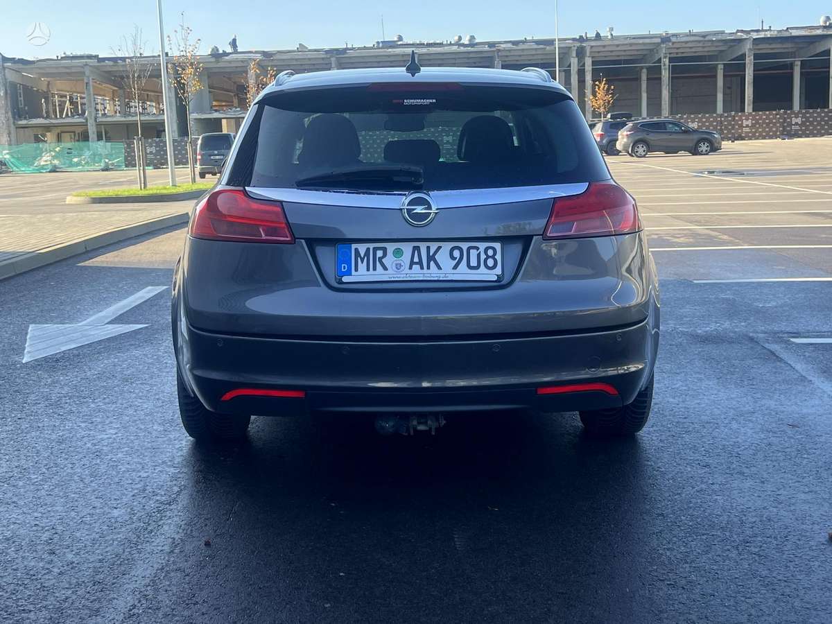 Opel Insignia 2011 — photo 7