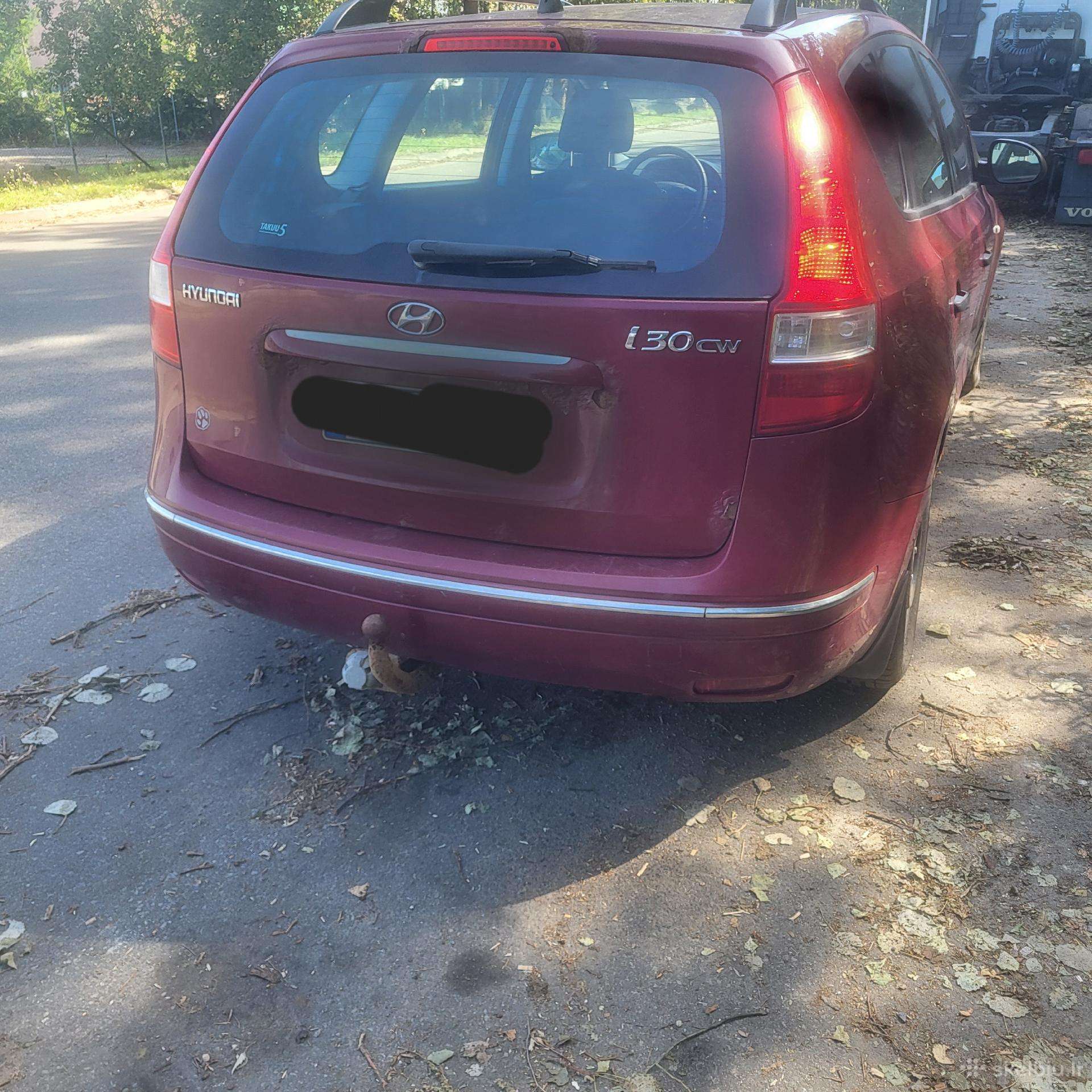 Hyundai i30 2009 — салон
