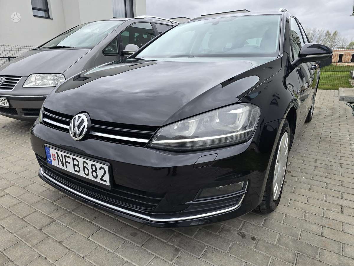 Volkswagen Golf 2015 — вигляд ззаду