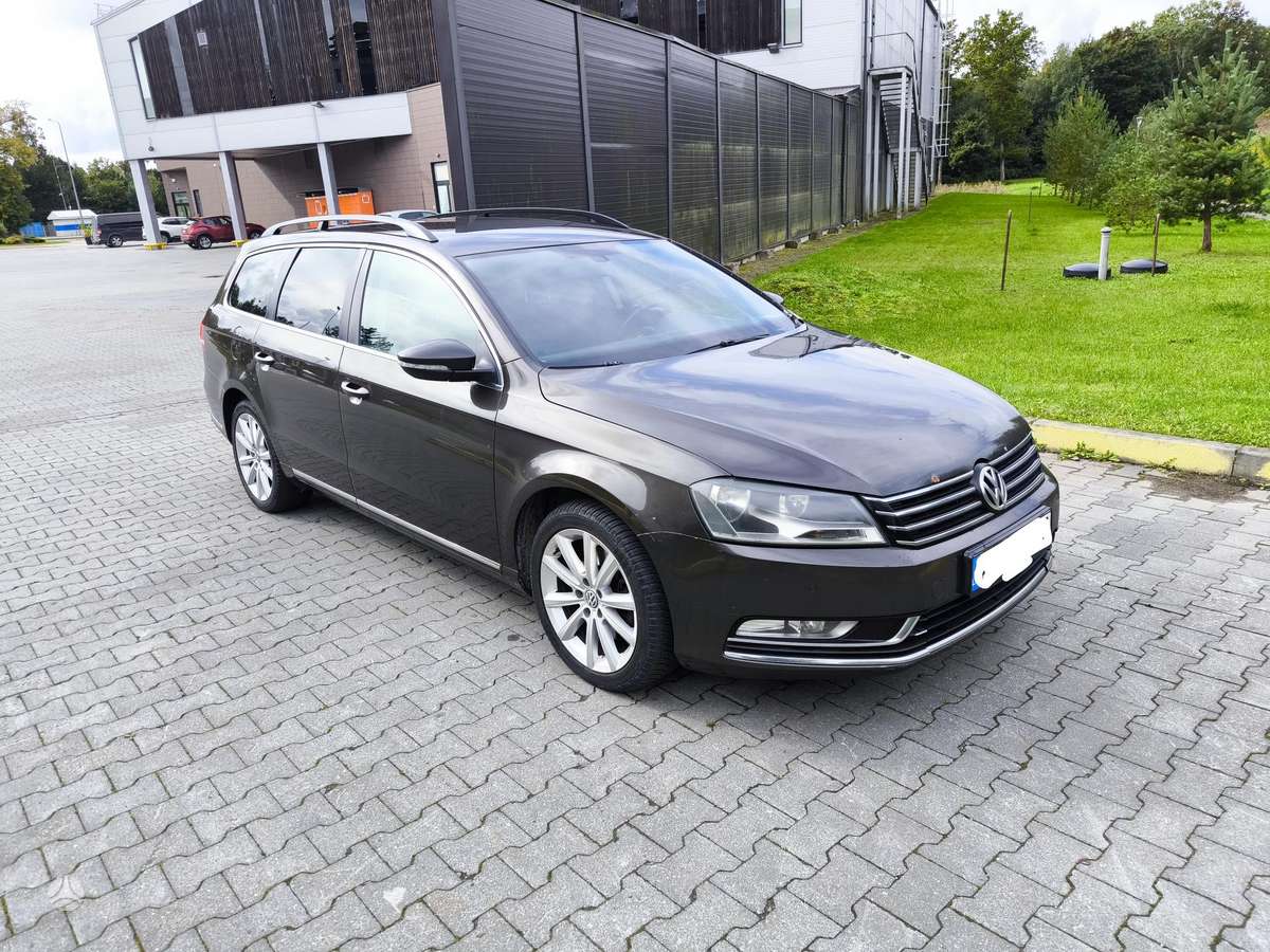Volkswagen Passat 2012 — vehicle for AFU Ukraine