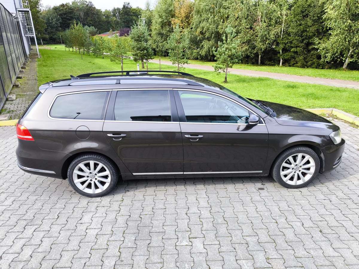 Volkswagen Passat 2012 — photo 6