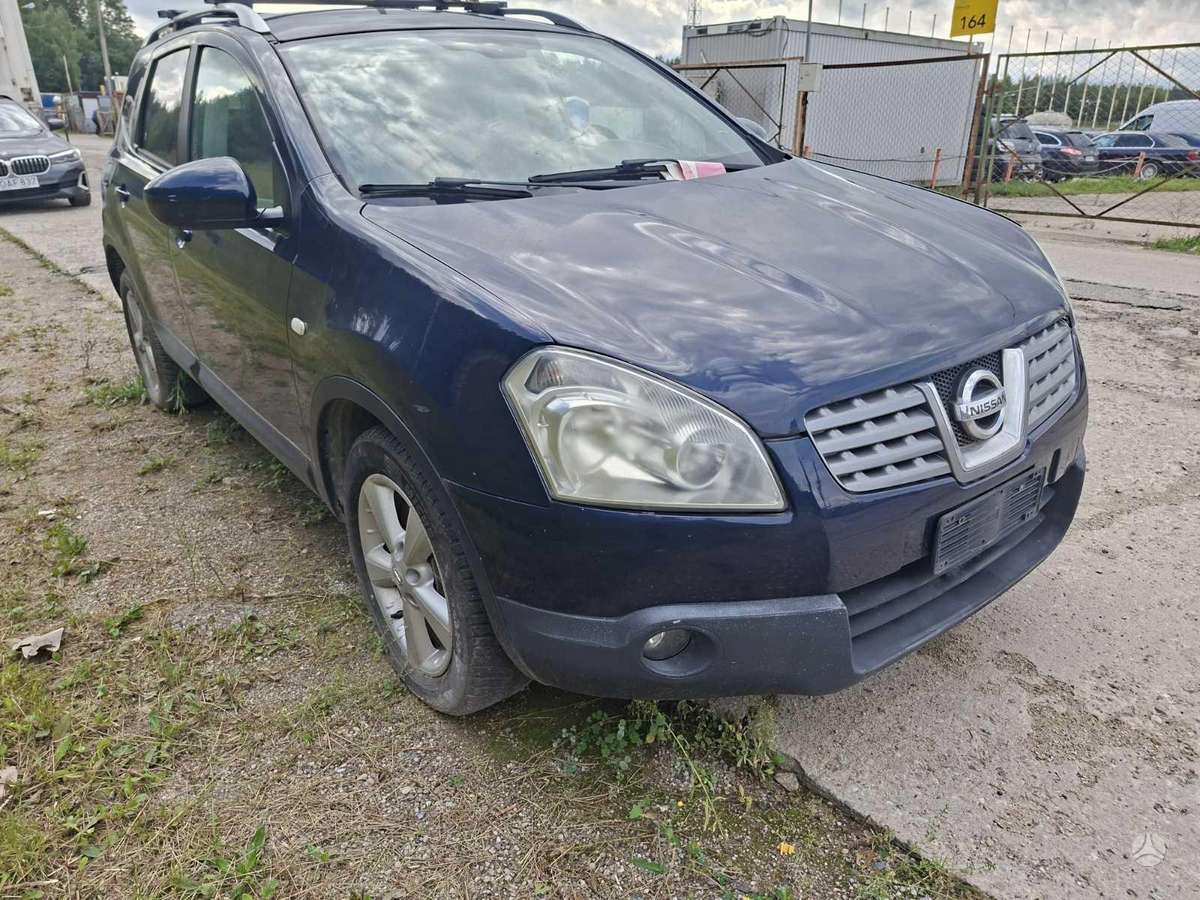 Nissan Qashqai+2 2009 — вигляд ззаду