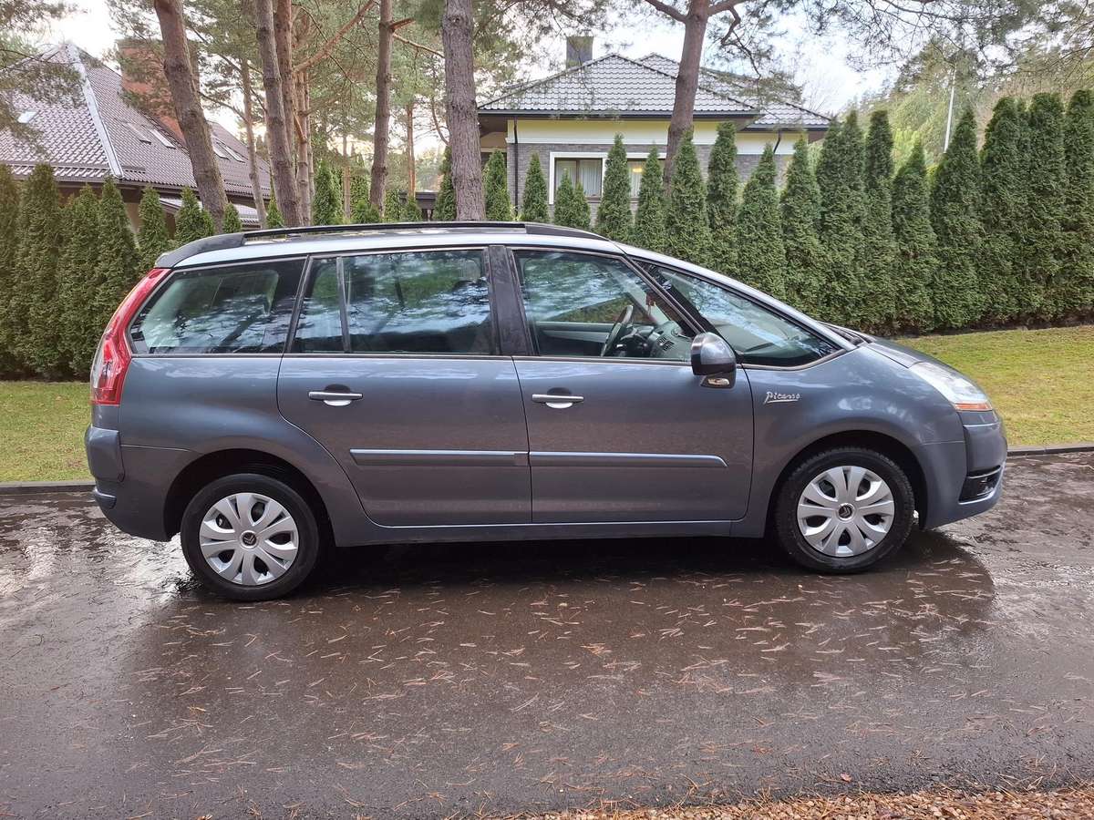 Citroen Grand 2010 — photo 7