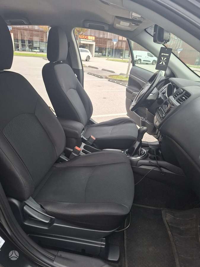 Mitsubishi ASX 2015 — photo 10