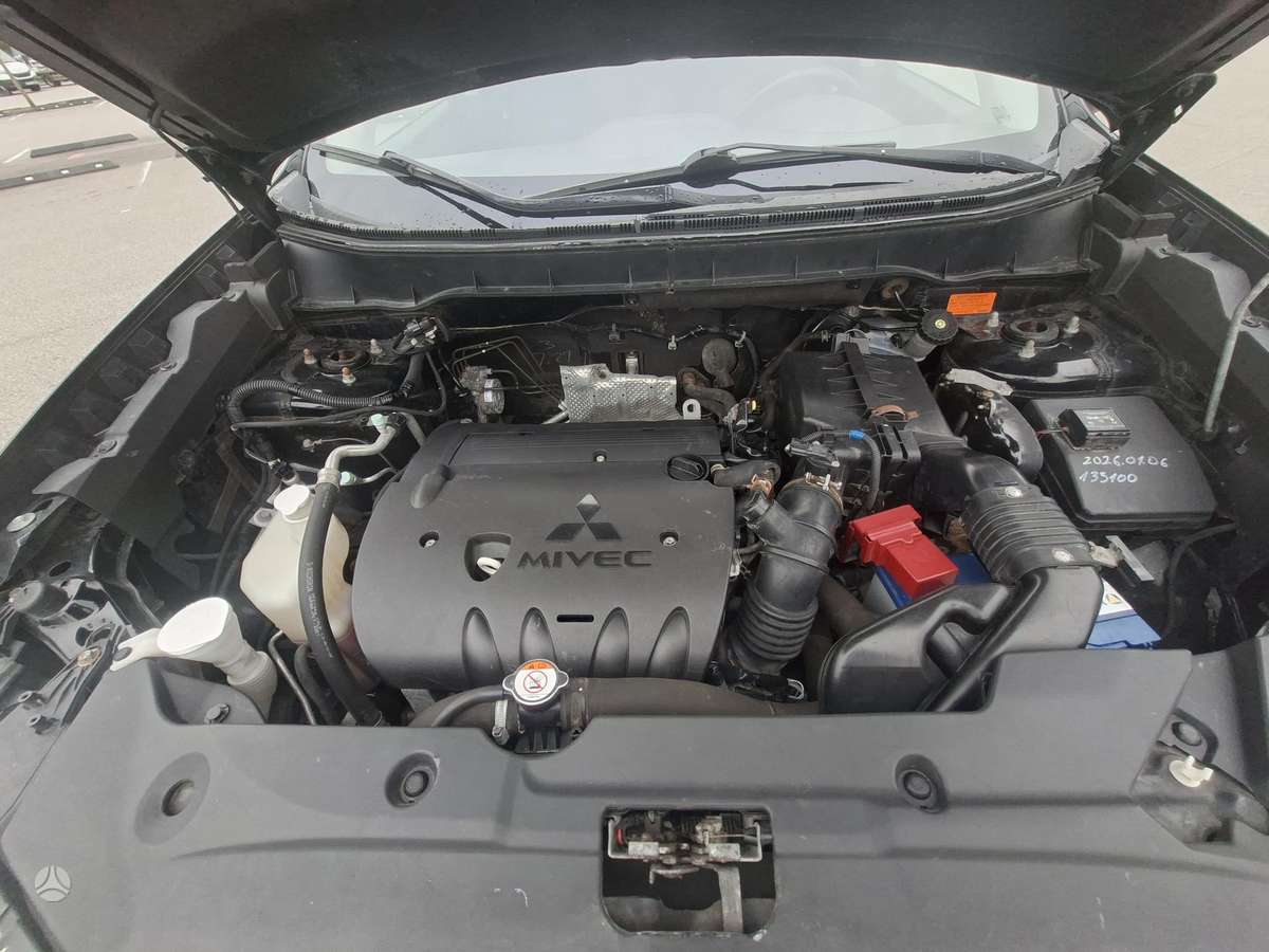 Mitsubishi ASX 2015 — engine 1998 cm³, 150 HP (110kW)