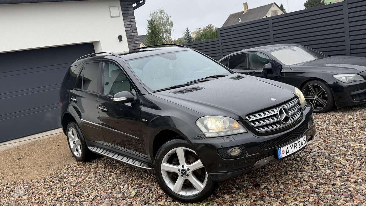 Mercedes-Benz ML320 2008 — двигун 2987 cm³, 224 HP (165kW)
