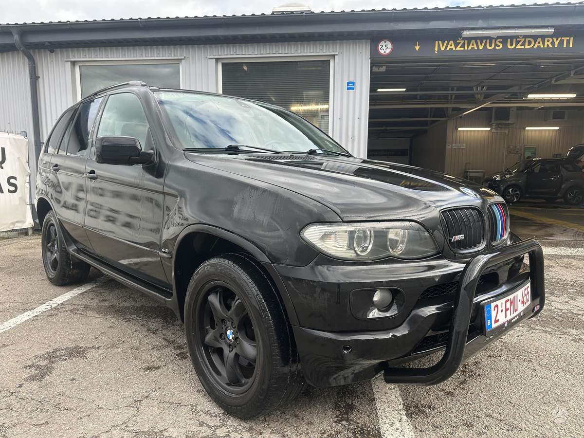 BMW X5 2004 — вигляд ззаду
