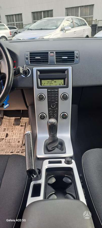Volvo V50 2010 — photo 12