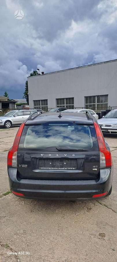 Volvo V50 2010 — rear view