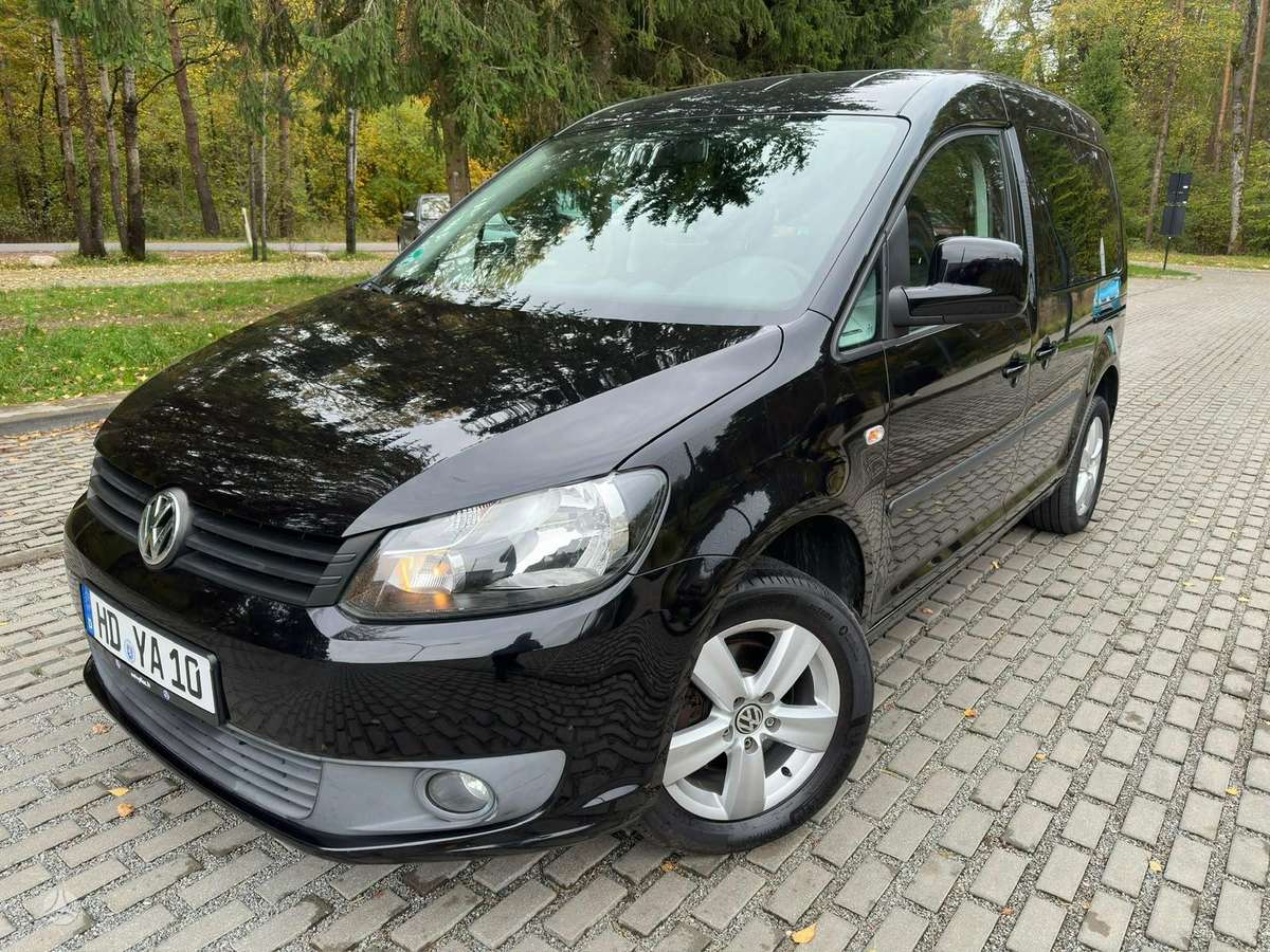 Volkswagen Caddy 2011 — rear view