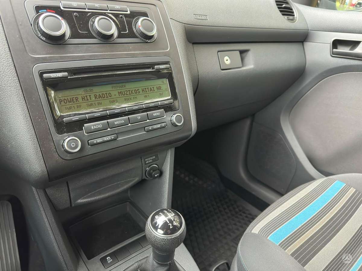Volkswagen Caddy 2011 — photo 22