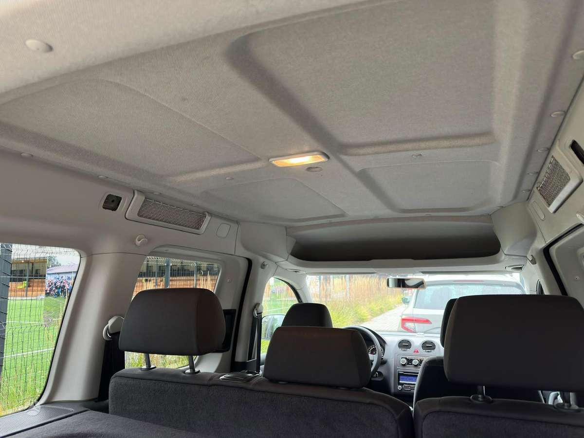 Volkswagen Caddy 2011 — photo 29
