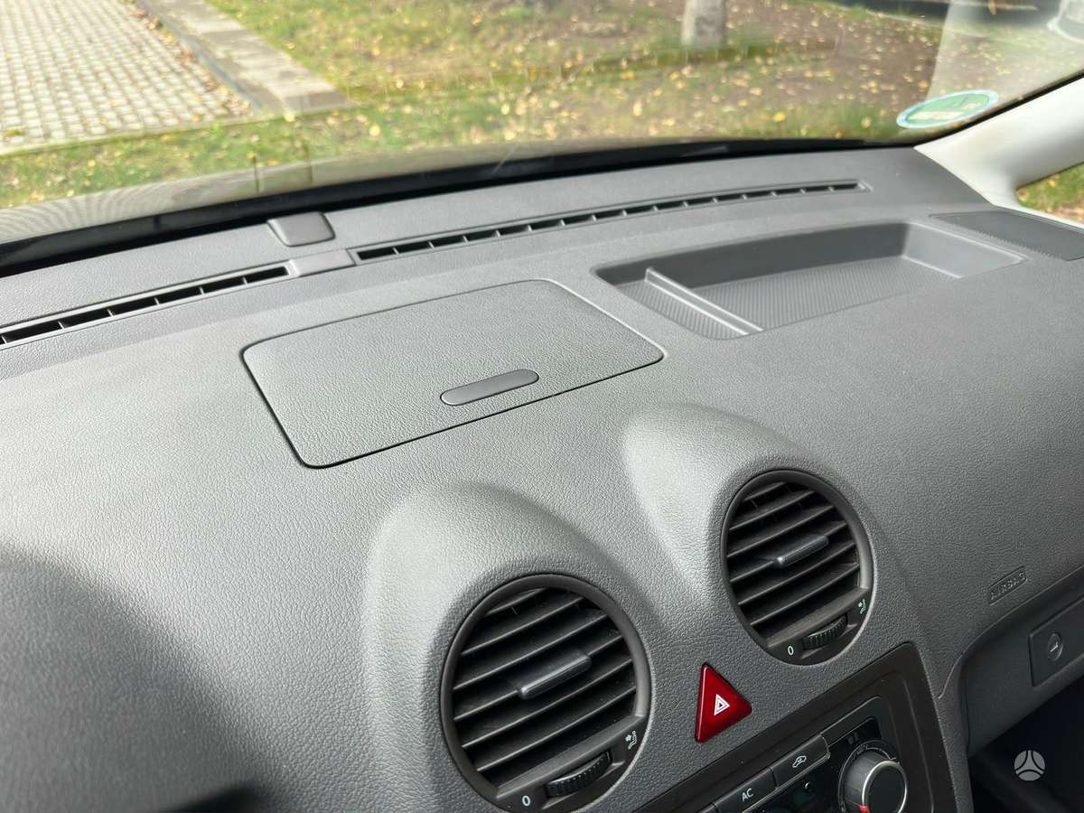 Volkswagen Caddy 2011 — photo 34