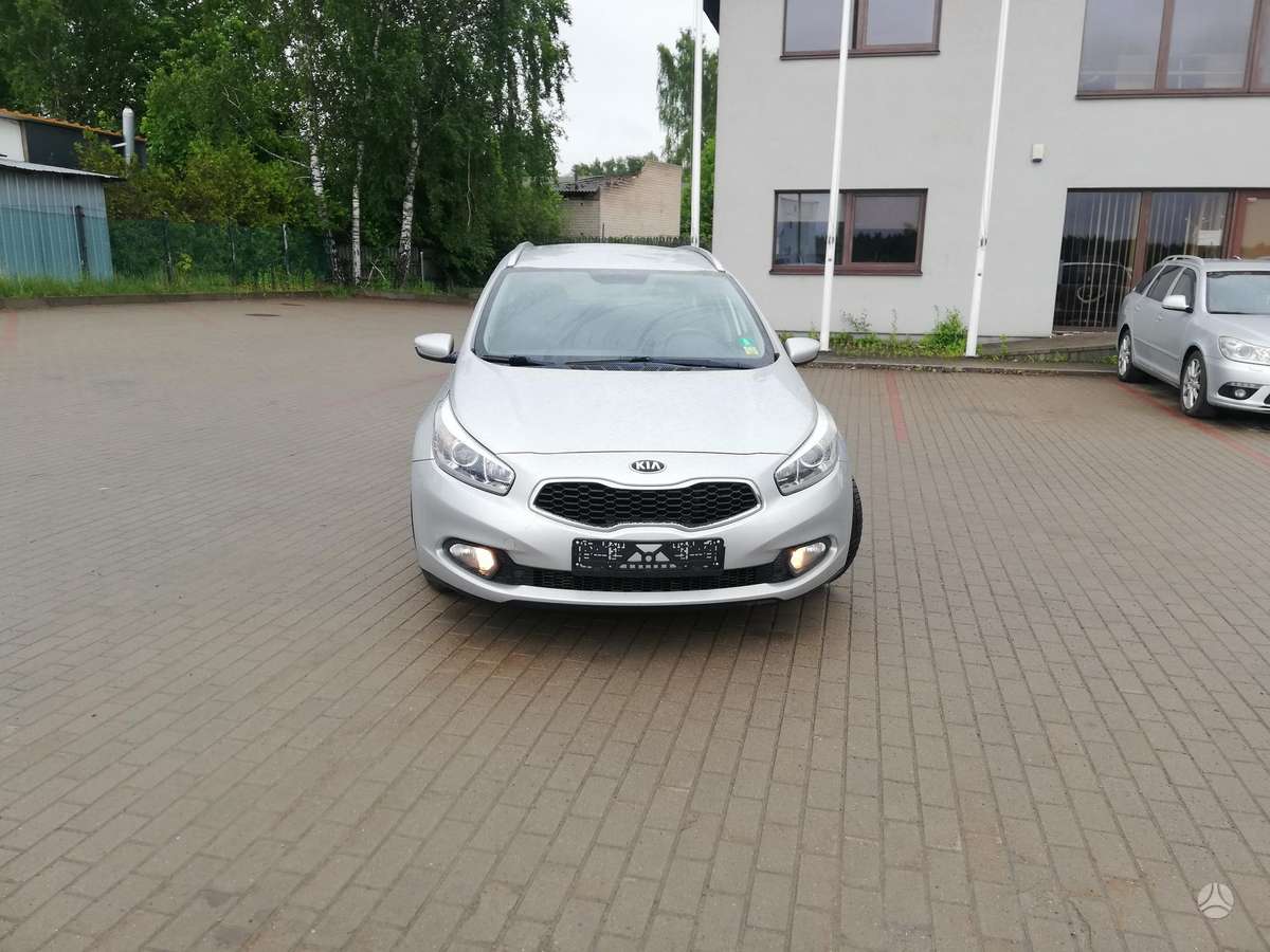 Kia Ceed 2014 — салон