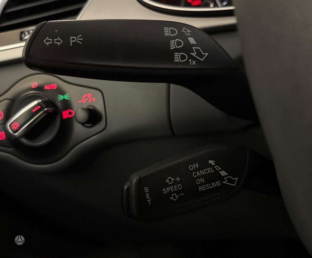 Audi A4 2013 — photo 12