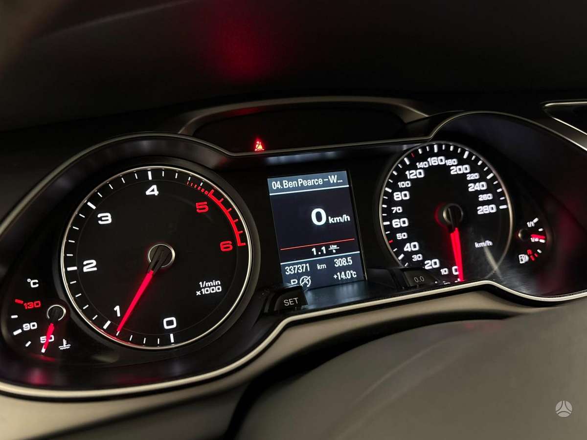 Audi A4 2013 — photo 13
