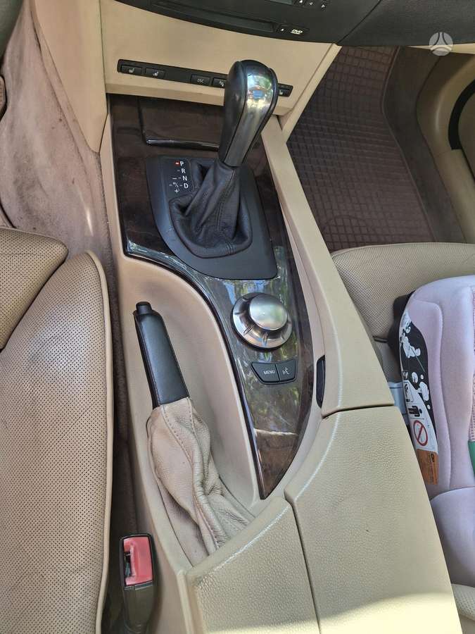 BMW 530 2004 — photo 5