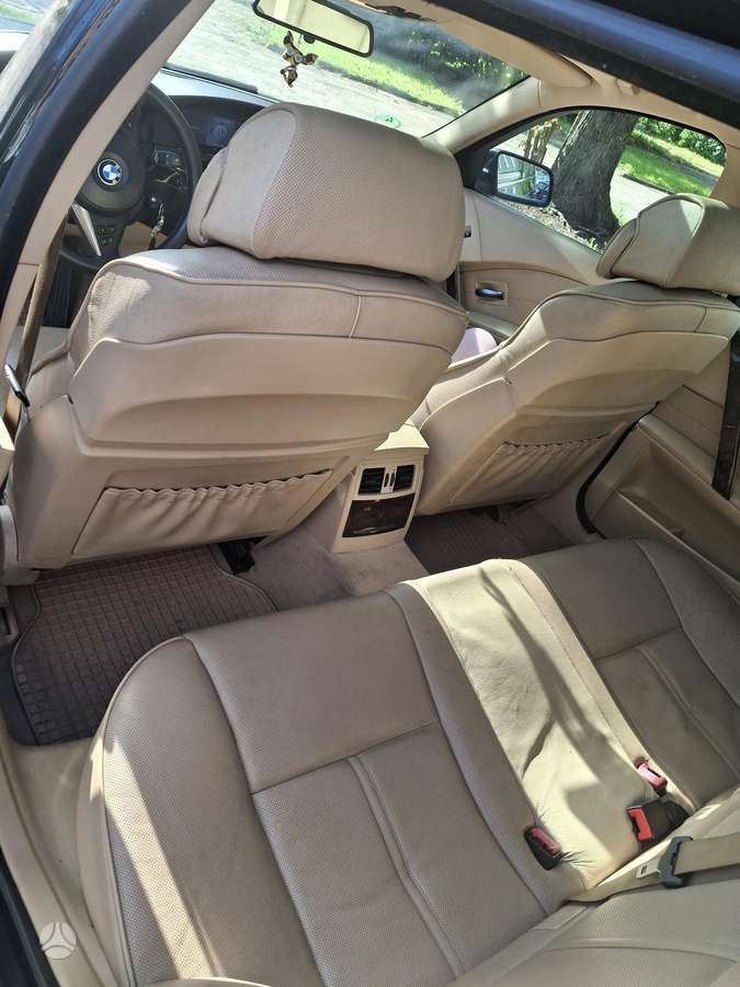 BMW 530 2004 — photo 6
