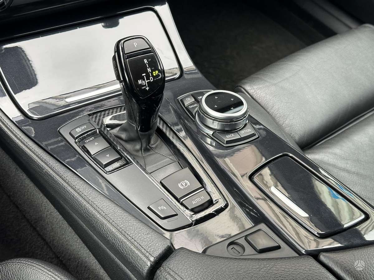 BMW 525 2012 — photo 15